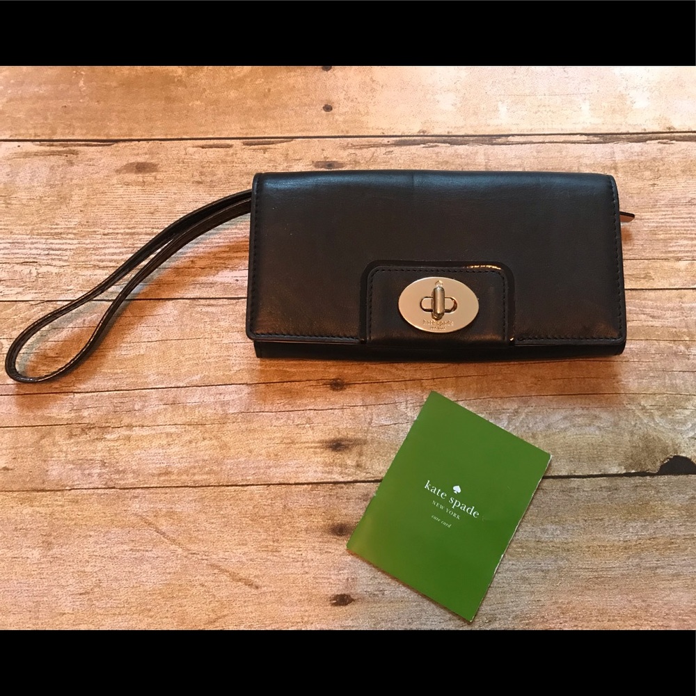 Kate Spade Hampton Road Mara Wristlet Wallet